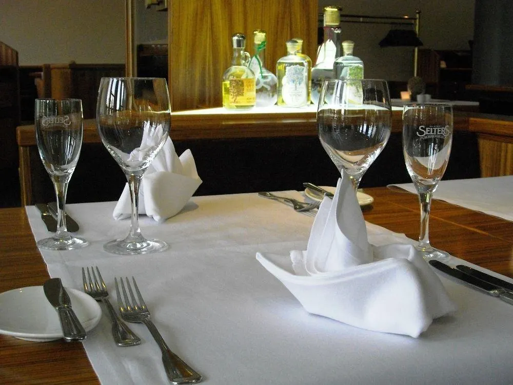 Relexa Hotel Airport Duesseldorf/Ratingen 4*, Ratingen
